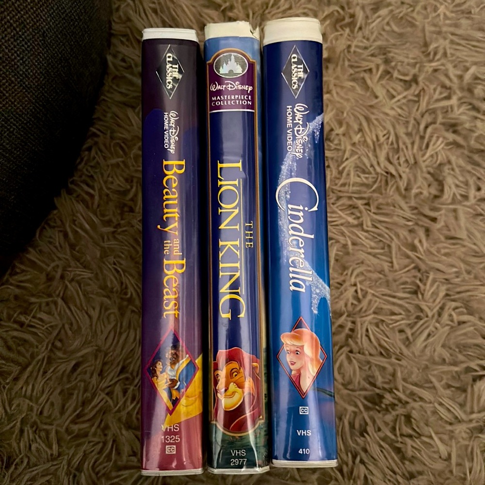 Disney VHS movies bundle - Cinderella, The Lion King, Beauty and the Beast